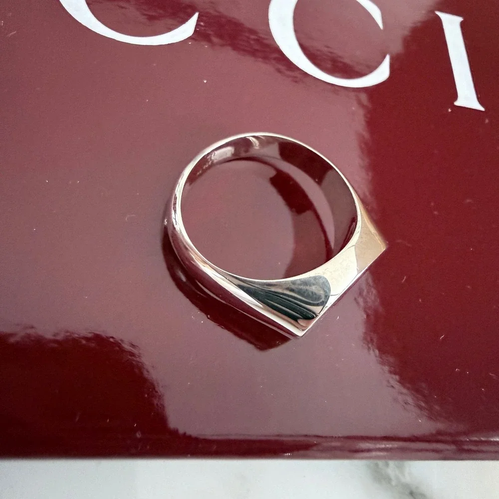 Gucci Sterling Silver Trademark Oval Plate Band Ring 797033, Sz 19 (US 9)